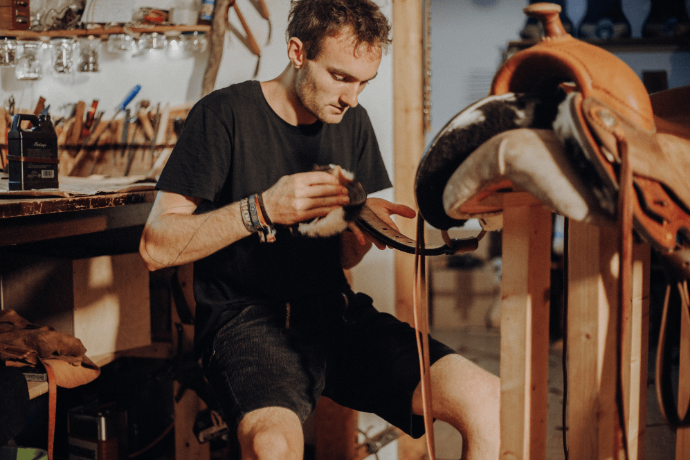 Ludwig am Westernsattel